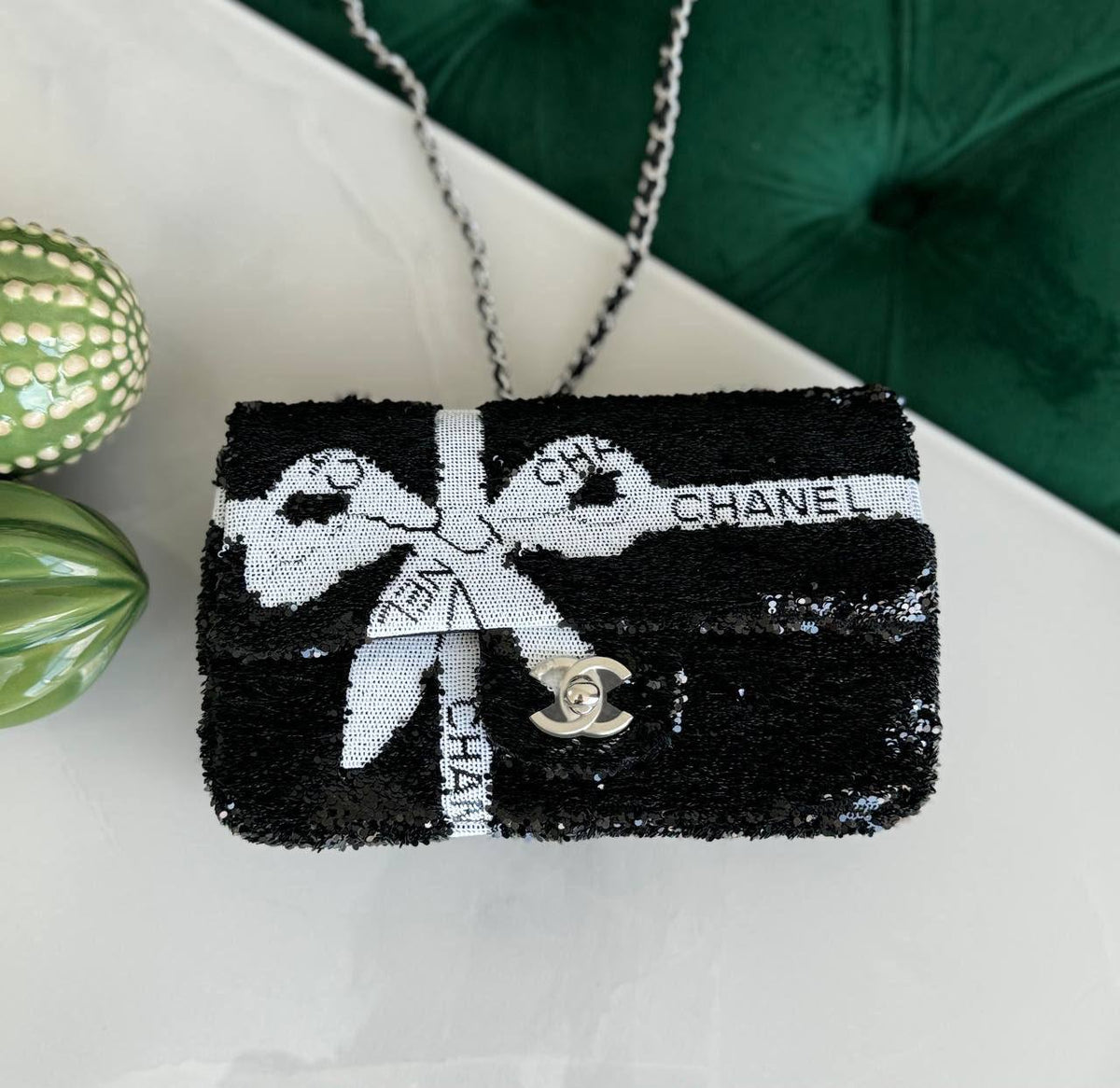 Chanel  
Available original box 📦 
With full packing 🎀🎀
Super high quality 💥💥

For Price 👇 WhatsApp✅
0568585901 
0507557372
0552275751 Owner Zain 👌

Zain283
♥️♥️♥️