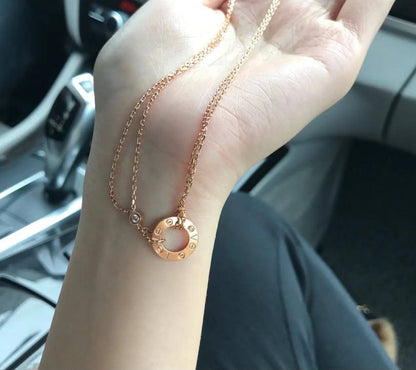 Cartier set
Necklace 
Bracelet 
Master Quality 💕

*80* AED normal box 📦

Zain48
♥️♥️♥️