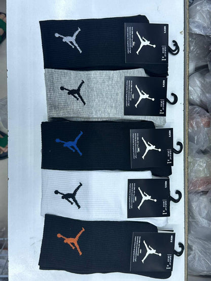 Socks
One package 10 pairs
50 dhs🪙

Zain138