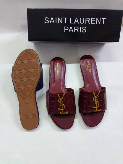 YSL

Size 36-41🔥🔥🌹
60 dhs💓

Zain161
♥️♥️♥️
