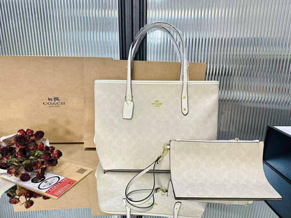 COACH
Size     42cm
95 dhs🪙🌺

Withbox  
🎁🎁🎁

high quality

Zain04
♥️♥️♥️