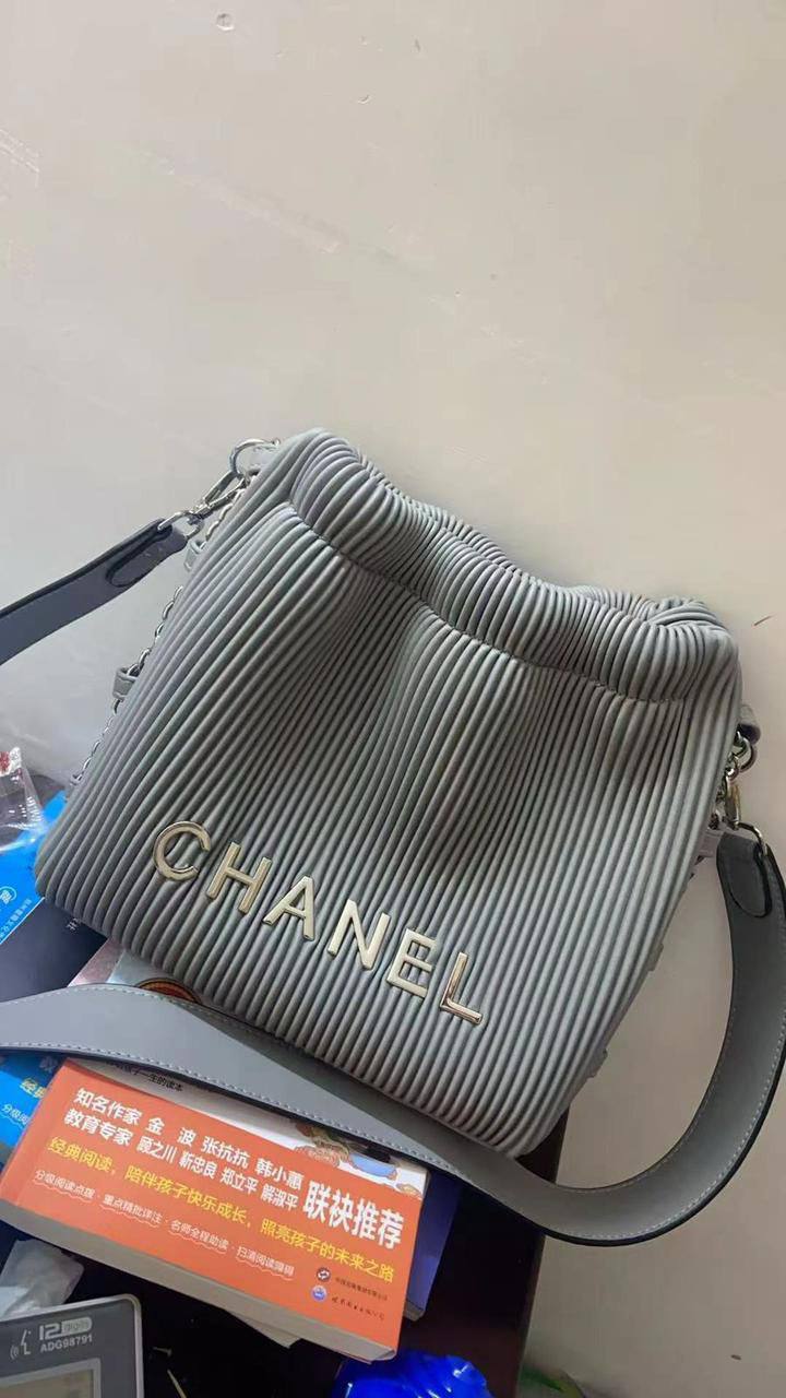 Chanel  

100 dhs✅

Zain253
♥️♥️♥️