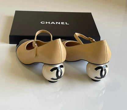 CHANEL 
SuperMaster Quality 💯
530 dhs🗽
Size: 36-41💥

Zain171
♥️♥️♥️