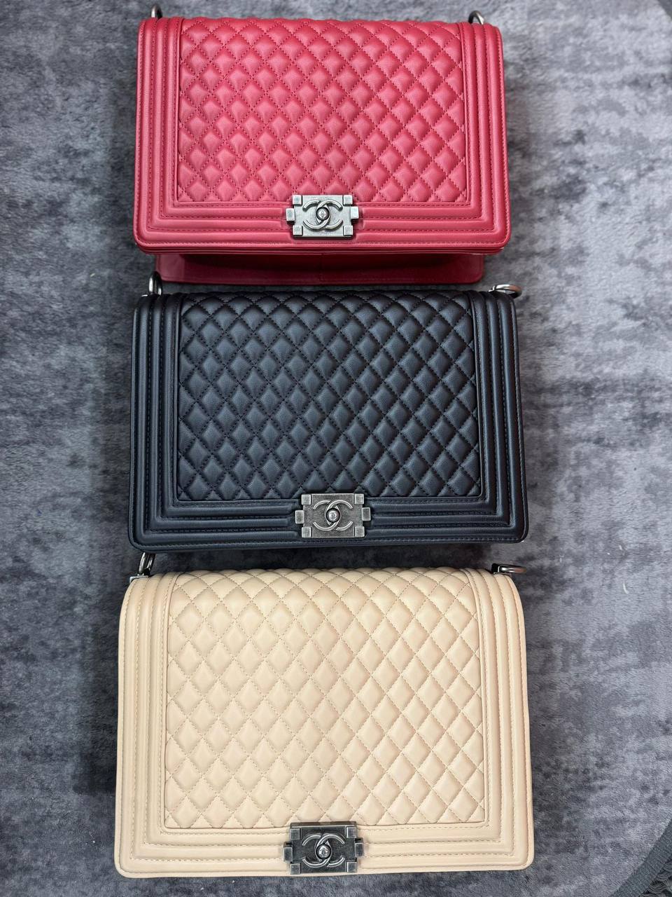 Chanel Master
380 dhs🪙💚
#30cm
#Caviar leather ….

Zain228
♥️♥️♥️