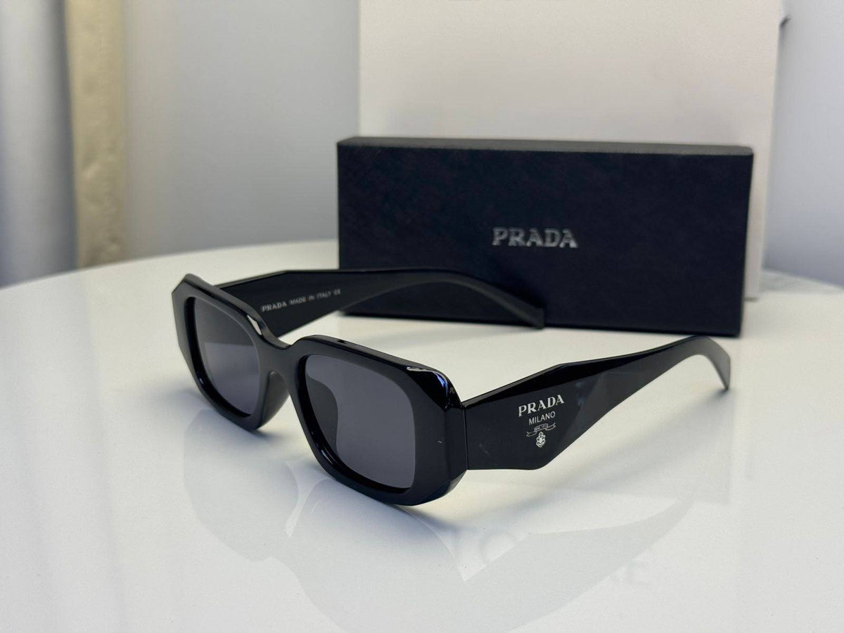Sunglasses 

65 dhs🇦🇪🇦🇪

Zain182
♥️♥️♥️