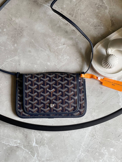 Goyard  ✨💥
Available original box 📦 
With full packing 🎀🎀
Super high quality 💥💥


For Price 👇 WhatsApp✅
0568585901 
0507557372
0552275751 Owner Zain 👌

Zain283
♥️♥️♥️