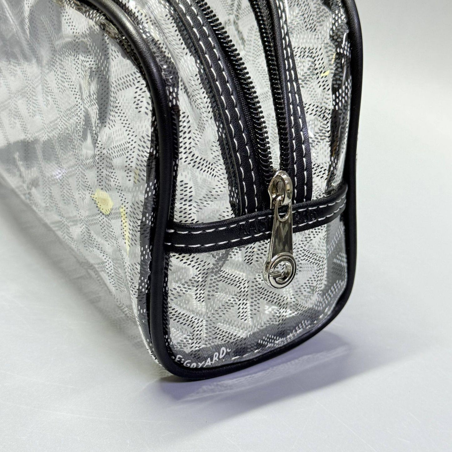 GOYARD 

NEW CAME 
GOOD QUALITY 

75 dhs🌺
SIZE: 21cm

Zain39
♥️♥️♥️