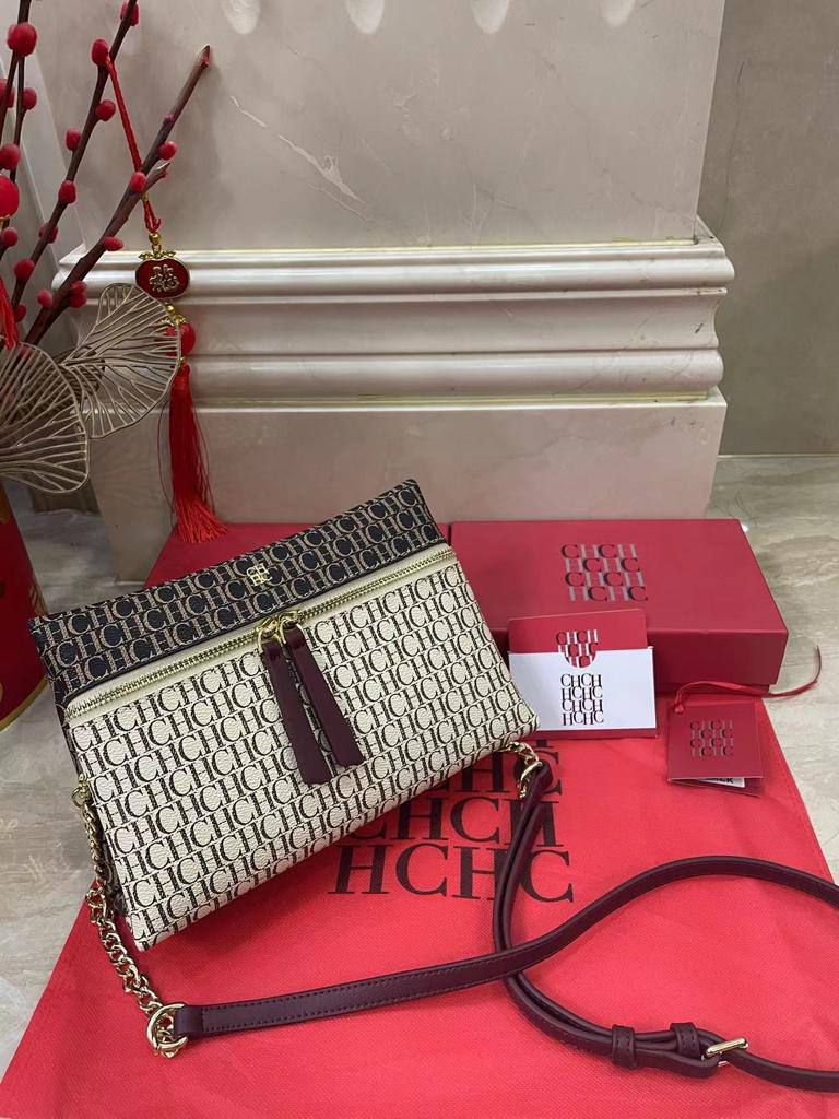 CH
80 dhs❣️
size 23cm

Zain26
♥️♥️♥️