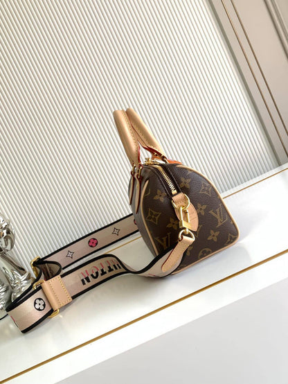 LV Speedy 
Size 20 cm

For Price 👇 WhatsApp✅
0568585901 
0507557372
0552275751 Owner Zain 👌

Zain274
♥️♥️♥️