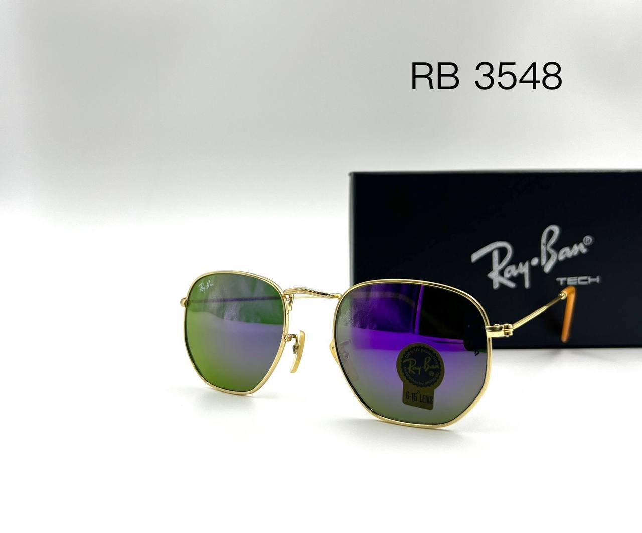 Ray Ban 💥*
Sunglasses 🕶️ 
good quality 💯
With master box 🗃️ 
50 dhs✅

Zan273
♥️♥️♥️