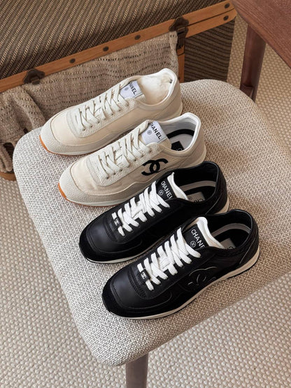 CHANEL ❤️
🤩Available new 😍😍
Size: 36 to 41
Super master quality 
450 dhs✅

Zain198
♥️♥️♥️
