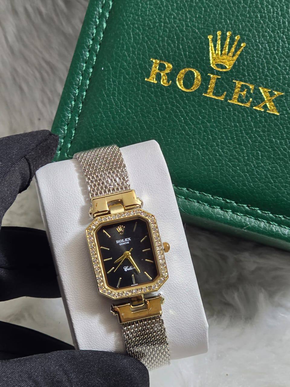 Rolex
Aigner
MK
55 dhs🪙💚

Zain29
♥️♥️♥️