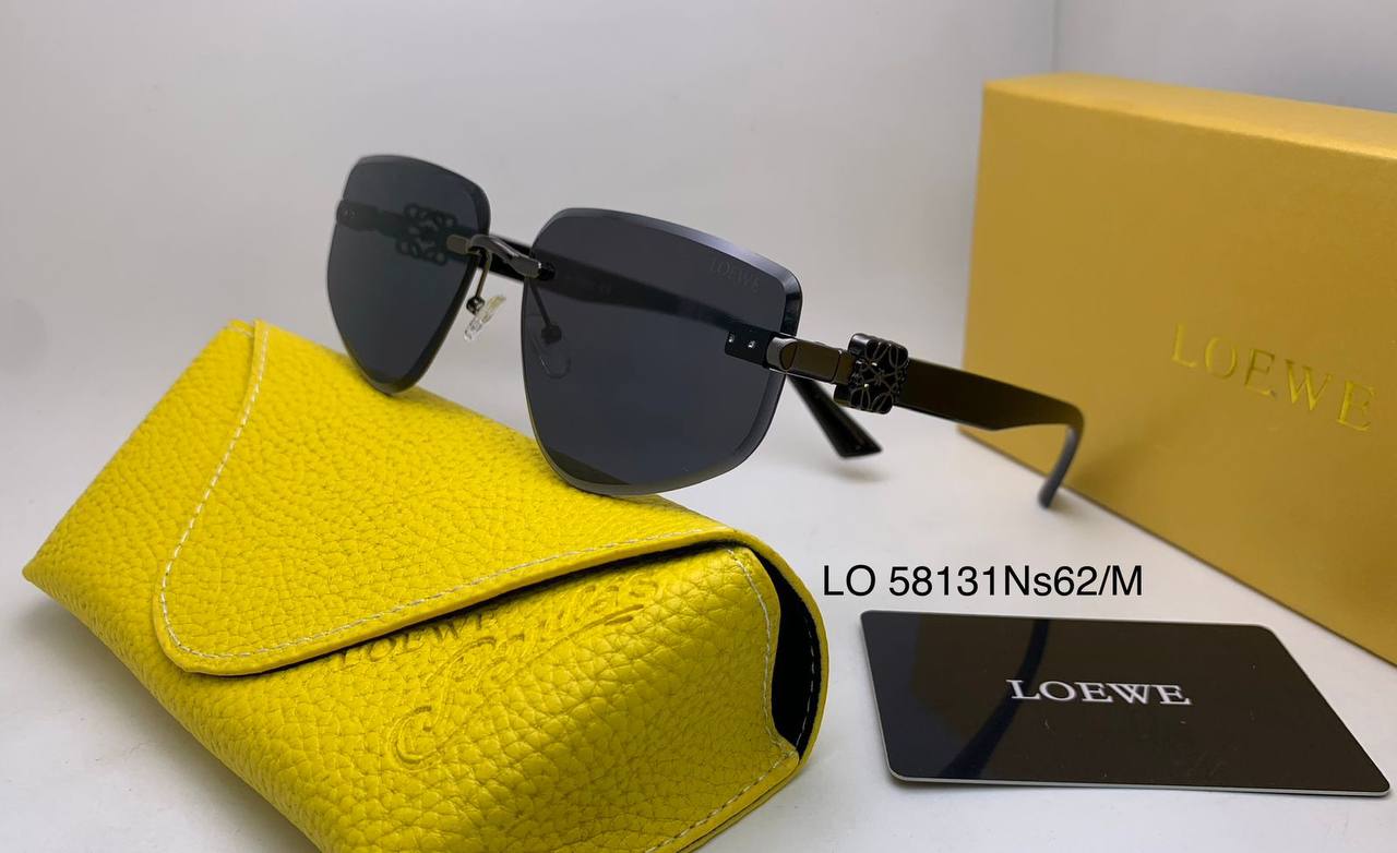 Loewe
70 dhs✅

Zain126
♥️♥️♥️