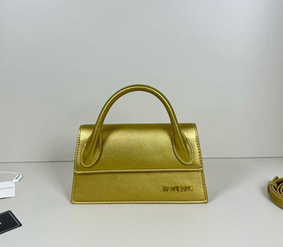 JACQUEMUS 

NEW CAME 
GOOD QUALITY
 WITH BOX 

110 dhs🇦🇪🇦🇪🇦🇪

Zain295
♥️♥️♥️