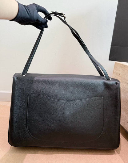 CHANEL
 COPY ONE 
38cm 
220 dhs🇦🇪🇦🇪

Zain295
♥️♥️♥️