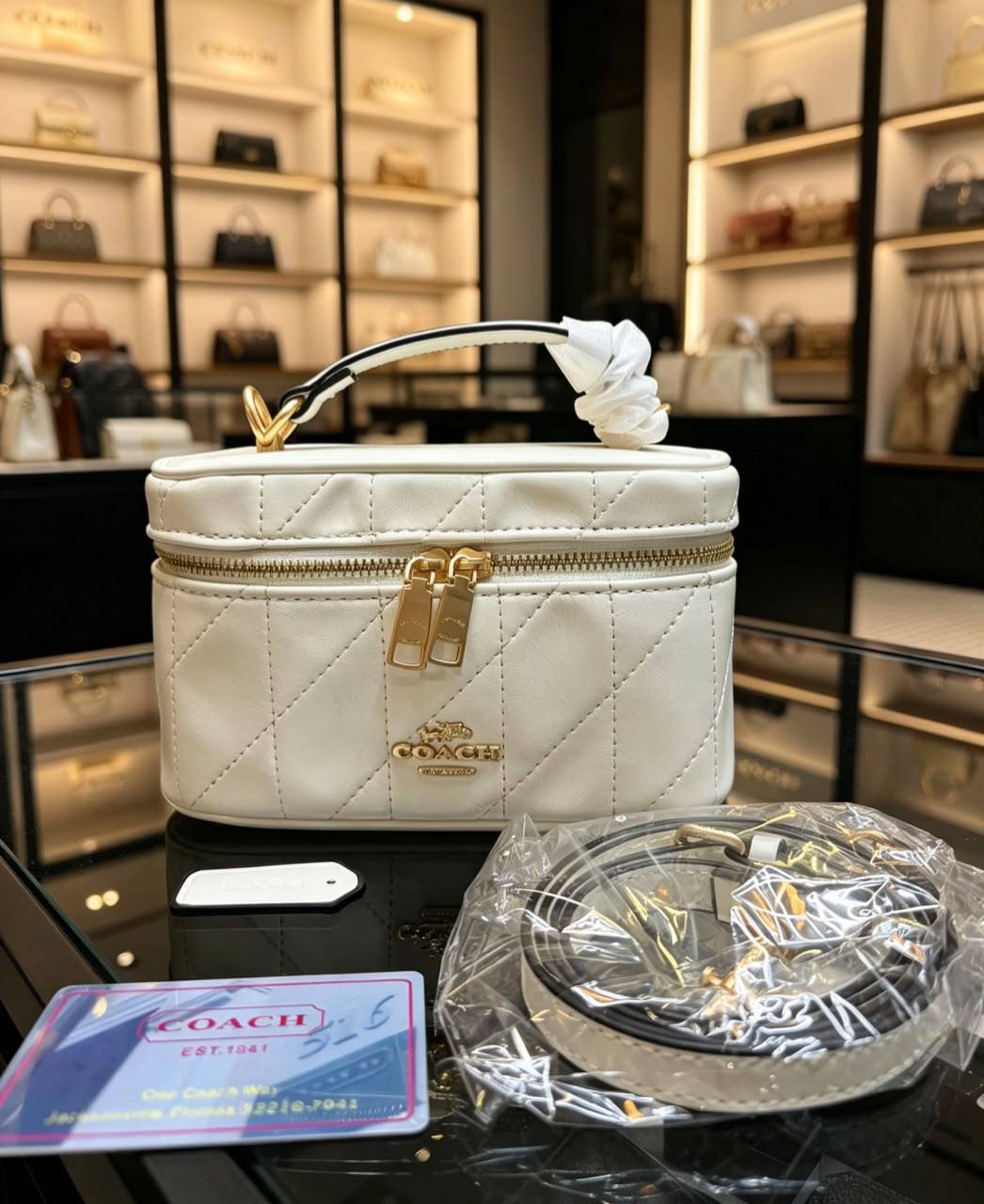 Coach 
with box
90 dhs✅✅

Zain07
♥️♥️♥️