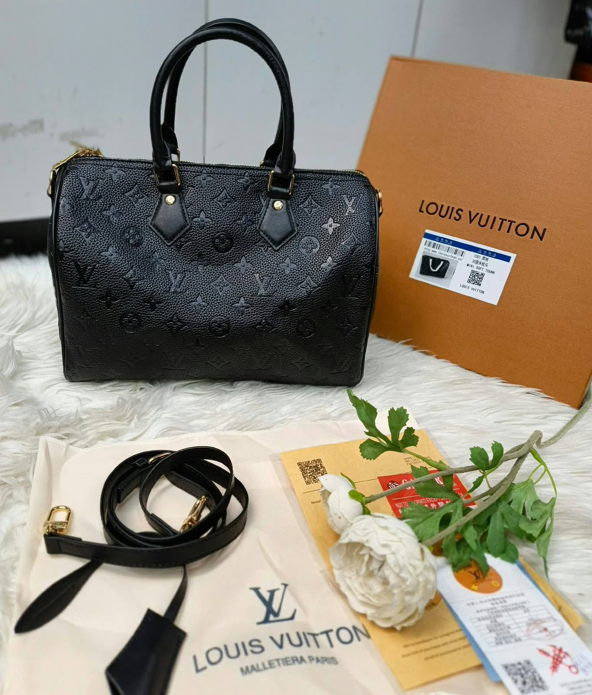 AVAILABLE 
SPEEDY 
LV

WITH BOX 
100 dhs🇦🇪🇦🇪
HIGH QUALITY 

Zain169
♥️♥️♥️