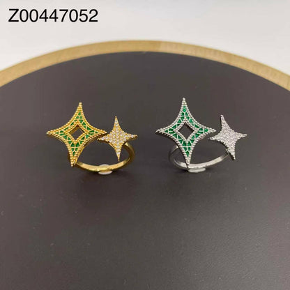Ring 😍
Available size👇
7,8,9
good quality 💯
With brand boxes 🗃️ 
And paper bag 🛍️
35 dhs✅

Zain216
♥️♥️♥️