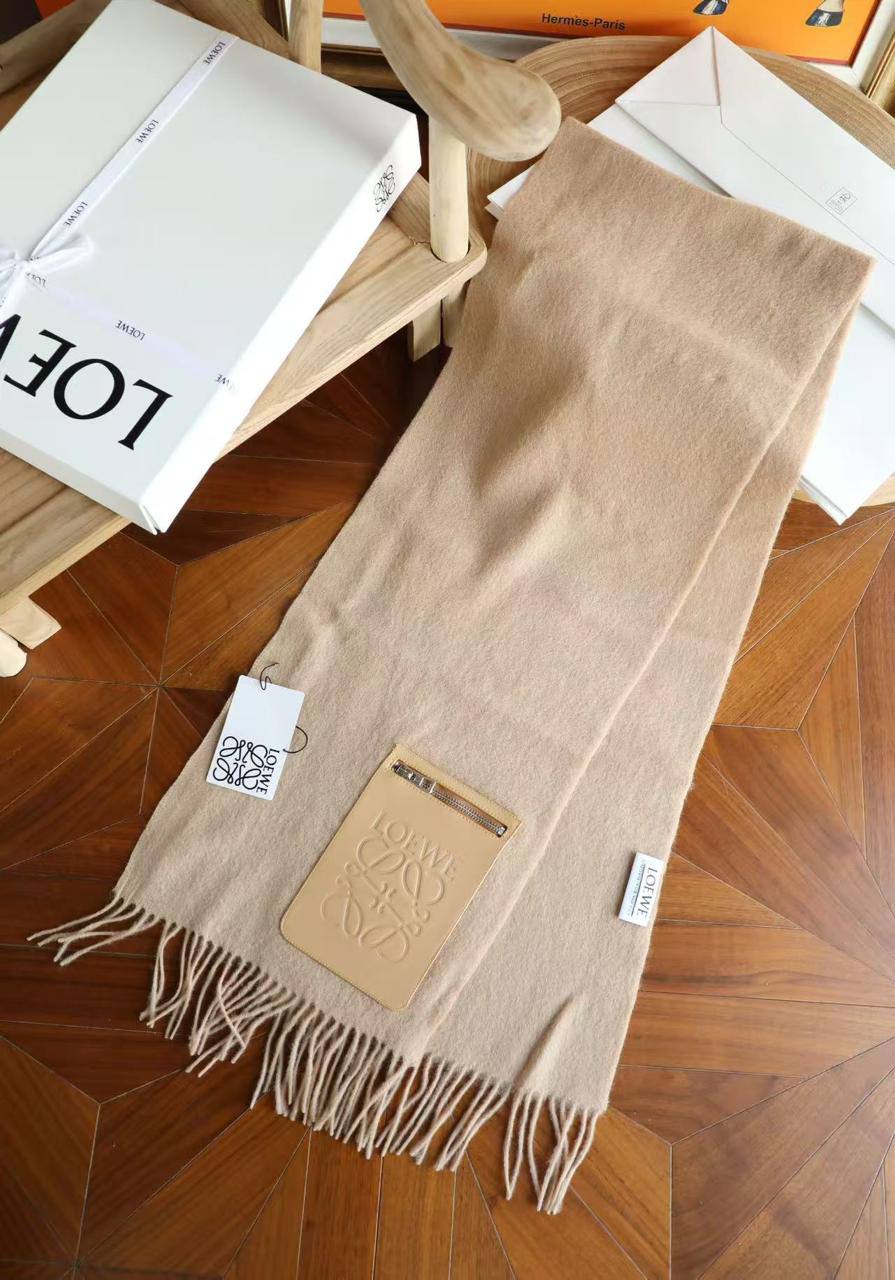 New collections
Lowe Scarf
*super master quality* 
350 dhs✅✅

Zain335
♥️♥️♥️