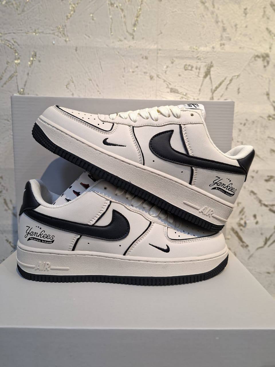 Airforce 1
Size 40to45 
95 dhs✅

Zain28
♥️♥️♥️