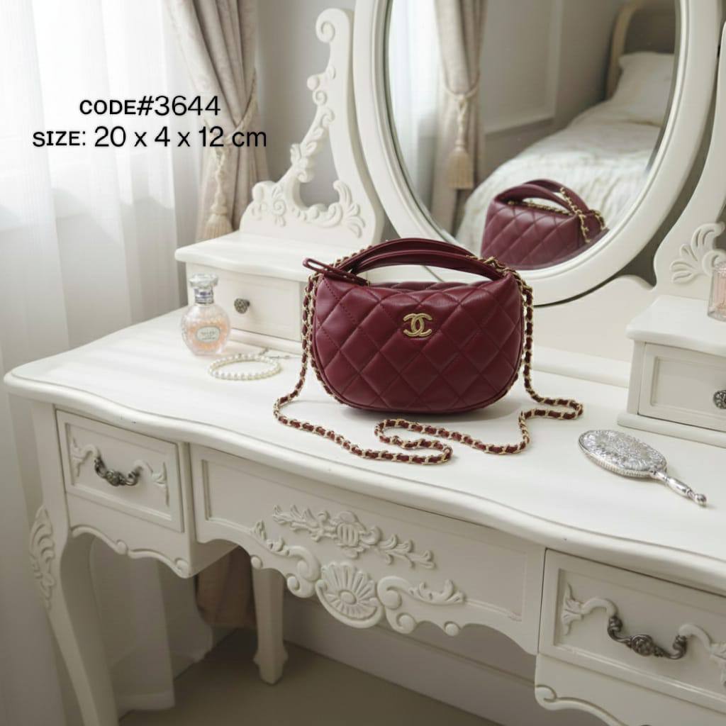 CHANEL ʜᴀʟғ ᴍᴏᴏɴ
ᴍɪɴɪ ʜᴀɴᴅ ᴄʟᴜᴛᴄʜ ʙᴀɢ
ᴍᴀᴛᴇʟᴀssᴇ́ ʟᴀᴍʙsᴋɪɴ ʟᴇᴀᴛʜᴇʀ
ɢᴏʟᴅ ʜᴀʀᴅᴡᴀʀᴇ
ᴡɪᴛʜ ʟᴏɴɢ ᴄʜᴀɪɴ ʙᴇʟᴛ
sɪᴢᴇ : 20 cm

65 dhs🪙🌨️

Zain31
♥️♥️♥️