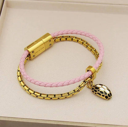 65 DHS❣️
 BVLGARI 

Unsex BRACELET

WITH BOX AND PAPER BAG
🎁🎁🎁

Zain89
♥️♥️♥️