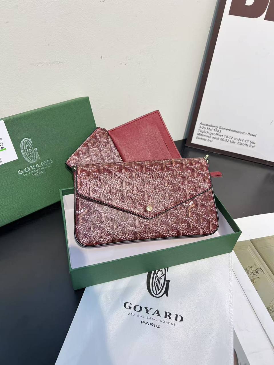 Goyard 

with box 
🎁🎁🎁

70 dhs💓

Zain232
♥️♥️♥️