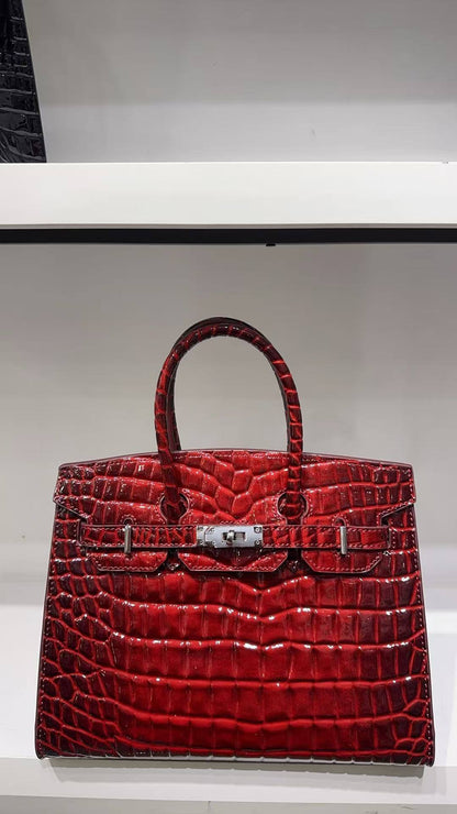 Hermes
GOOD QUALITY 
120 dhs✅
SIZE 30CM

Zain200
♥️♥️♥️