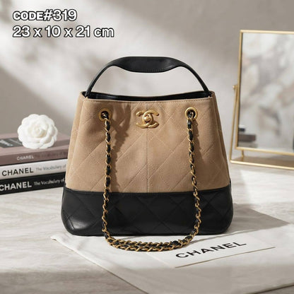 Chanel ʙᴜᴄᴋᴇᴛ ʙᴀɢ
ᴛᴡᴏ-ᴛᴏɴᴇ sʜᴏᴜʟᴅᴇʀ ʙᴀɢ
sᴜᴇᴅᴇ & ǫᴜɪʟᴛᴇᴅ ʟᴀᴍʙsᴋɪɴ
ɢᴏʟᴅ ʜᴀʀᴅᴡᴀʀᴇ
ɪɴ ᴛᴡɪsᴛ ʟᴏᴄᴋ ʟᴏɢᴏ
sɪᴢᴇ : 23 cm

90 dhs🇦🇪🇦🇪

Zain31
♥️♥️♥️