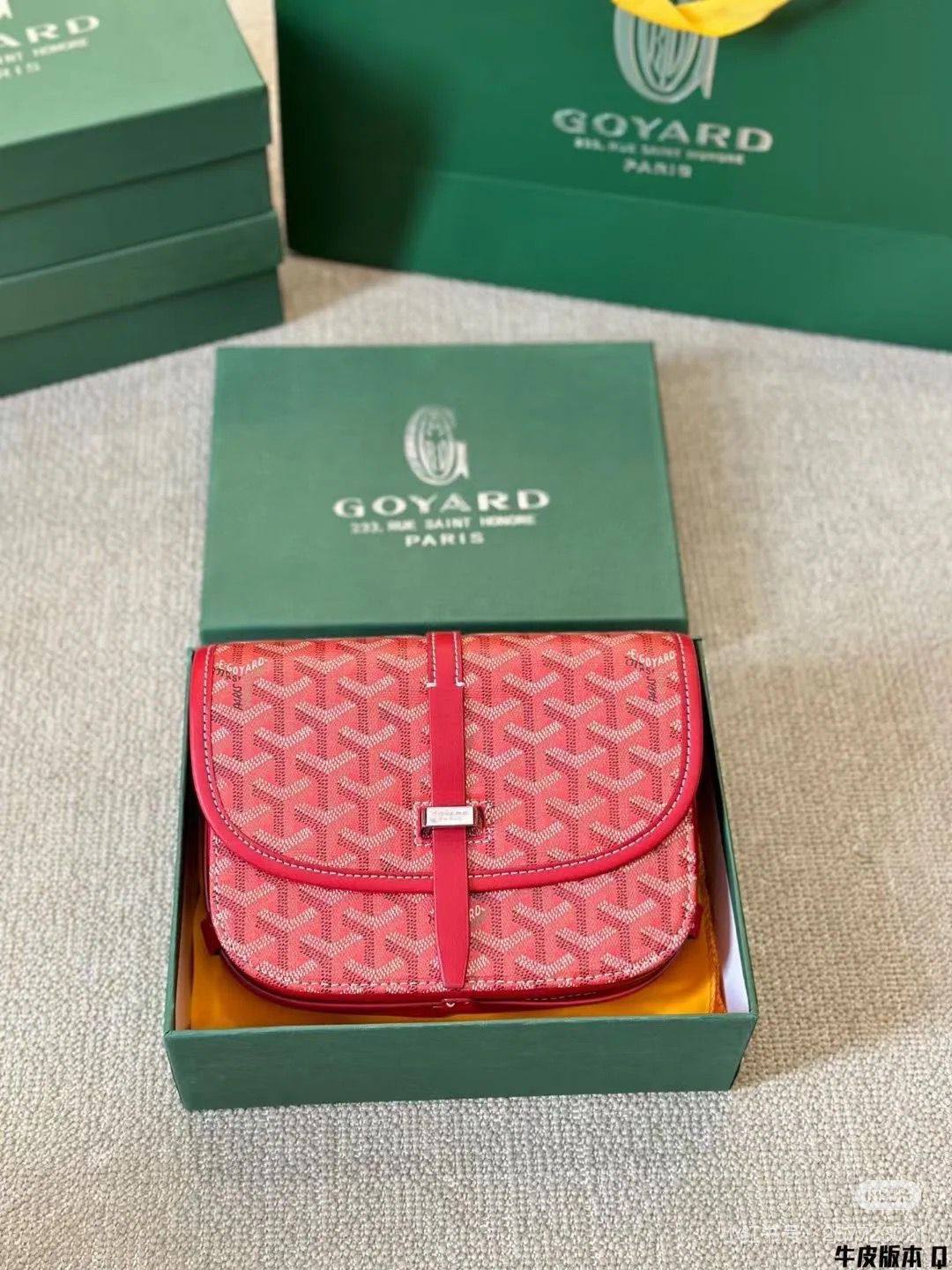 GOYARD
Size     22×17×9cm

90 dhs🪙🌨️

Withbox
🎁🎁🎁

Zain04
♥️♥️♥️