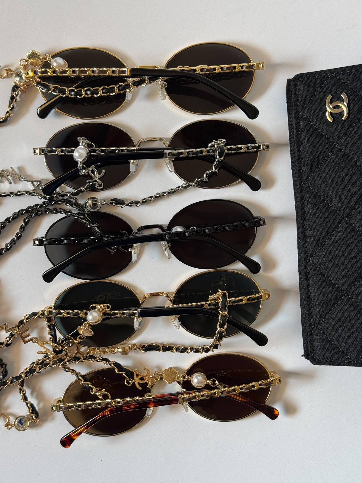 𝐂𝐇𝐀𝐍𝐄𝐋🖤
“𝑳𝒂𝒅𝒚’𝒔”💃🏻
Super master quality🪡✨
New Available☺️

For Price 👇 WhatsApp✅
0568585901 
0507557372
0552275751 Owner Zain 👌

Zain165
♥️♥️♥️