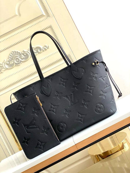 ❤️ LV Neverfull 2 in 1
1️⃣ First quality +🎁
Size : 46  * 28 cm
90 dhs🪙🌨️
with box 🎁

Zain115
♥️♥️♥️