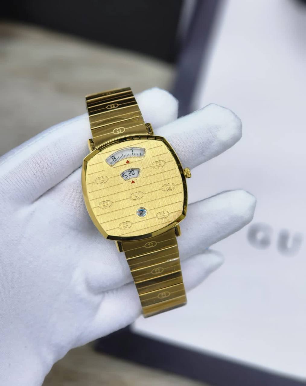 Gucci watch for men good quality 
280 dhs💛

Zain59
♥️♥️♥️