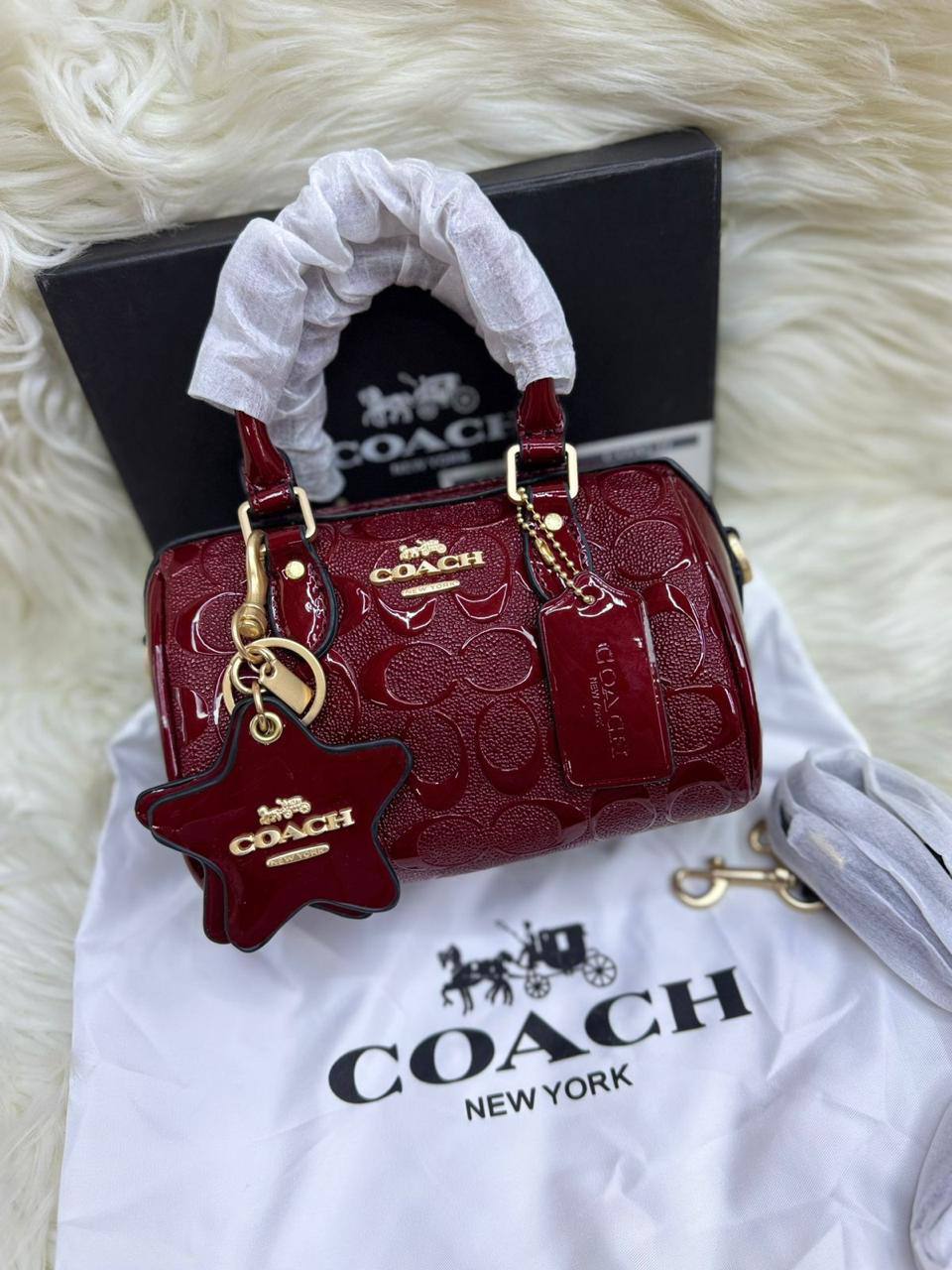 Coach Rowan
Size : 18 * 10 cm
95 dhs🪙🖤
with box 🎁

Zain115
♥️♥️♥️