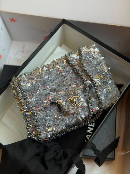 Chanel 𝐒𝐞𝐪𝐮𝐢𝐧 

𝐀𝐧𝐝 𝐁𝐞𝐚𝐝𝐞𝐝 𝐅𝐥𝐚𝐩 𝐒𝐡𝐨𝐮𝐥𝐝𝐞𝐫 𝐁𝐚𝐠 

For Price 👇 WhatsApp✅
0568585901 
0507557372
0552275751 Owner Zain 👌

ZainETAG 4
♥️♥️♥️