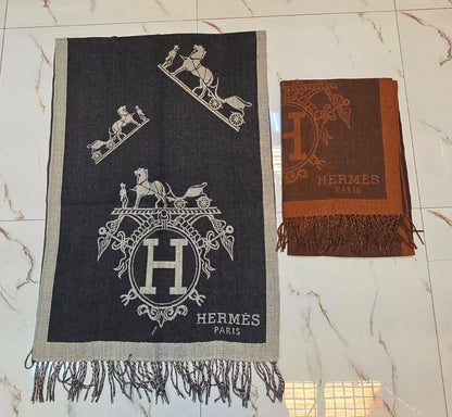 Scarf
40 dhs✅

Zain232
♥️♥️♥️