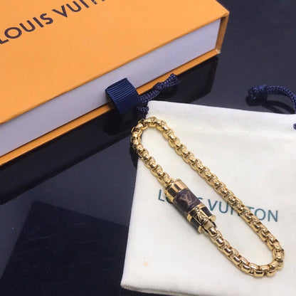 UNISEX BRACELET
LEATHER TYPE
MASTER 💫✨
60 DHS✅
WITH BOX AND PAPER BAG🎁🛍️

Zain89
♥️♥️♥️