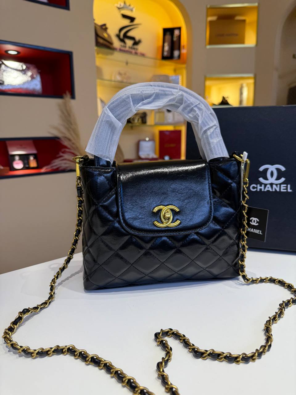 Chanel
20cm 

with box 

85 dhs🪙💕

Zain219

اطلبوها من الوتس المثبت في الأعلى👆🏻👆🏻
تواصلو معنا 👈🏻 Zain 
For order WhatsApp pinned 👆🏻

♥️♥️♥️