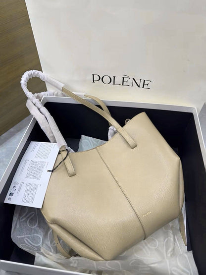 Polene
100 dhs❣️

Zain46
♥️♥️♥️