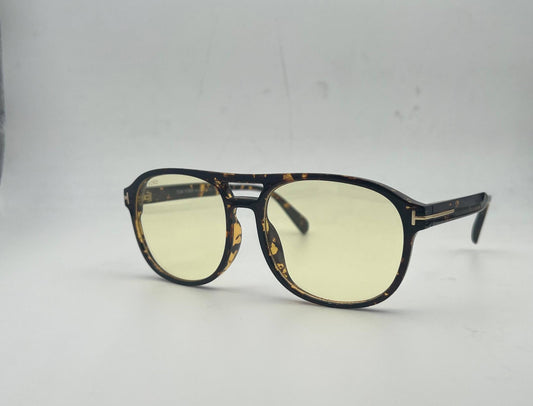 Tom FORD
Sunglasses 🕶️ 
Good quality 💯 
Master box 🗃️ 
50 dhs🌺

Zain273
♥️♥️♥️