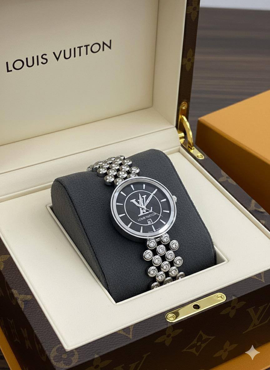 LOUIS VUITTON 🆕 LADIES 
GOOD QUALITY 💯
60 dhs🪙💕

Zain133
♥️♥️♥️