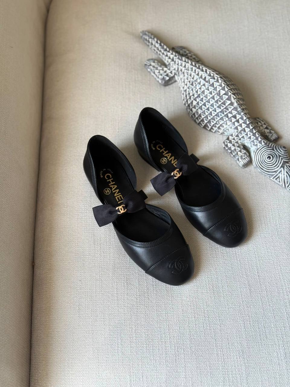 Chanel
AA Quality
Size 36 to 41
450 dhs🇦🇪🇦🇪

Zain288
♥️♥️♥️