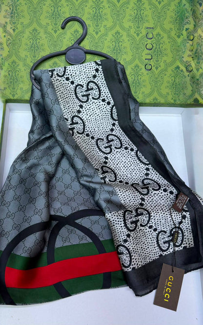 Silk scarf 

40 dhs🇦🇪  
no box

60 dhs🇦🇪 with box

Zain93
♥️♥️♥️