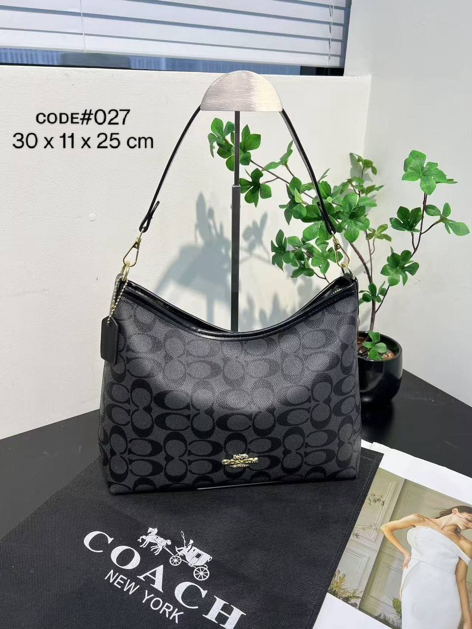 COACH ʟᴀᴜʀᴇʟ 
sʜᴏᴜʟᴅᴇʀ  ʙᴀɢ
ᴡɪᴛʜ ʟᴏɴɢ ʙᴇʟᴛ sᴛʀᴀᴘ
ɢᴏʟᴅ ʜᴀʀᴅᴡᴀʀᴇ
sɪᴢᴇ : 30 cm

70 dhs✅

Zain31
♥️♥️♥️