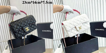 CHANEL 
COPY ONE 
WITH BOX 
180 dhs✅

Zain295
♥️♥️♥️