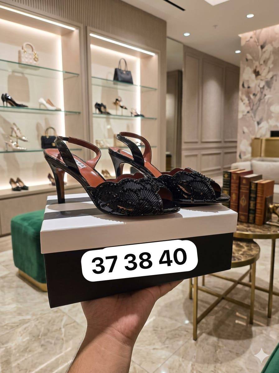 Aquazzura

140 dhs✅

Zain146
♥️♥️♥️