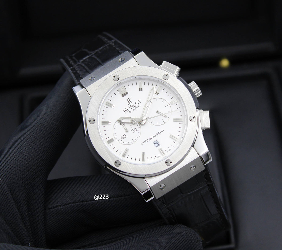 HUBLOT
MEN STOPWATCH 

41MM
205 dhs🇦🇪🇦🇪

Zain58
♥️♥️♥️