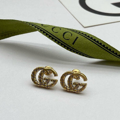 GUCCI EARRING
MASTER ✨💫
50 DHS💓
WITH BOX AND PAPER BAG🎁🛍️

Zain89
♥️♥️♥️