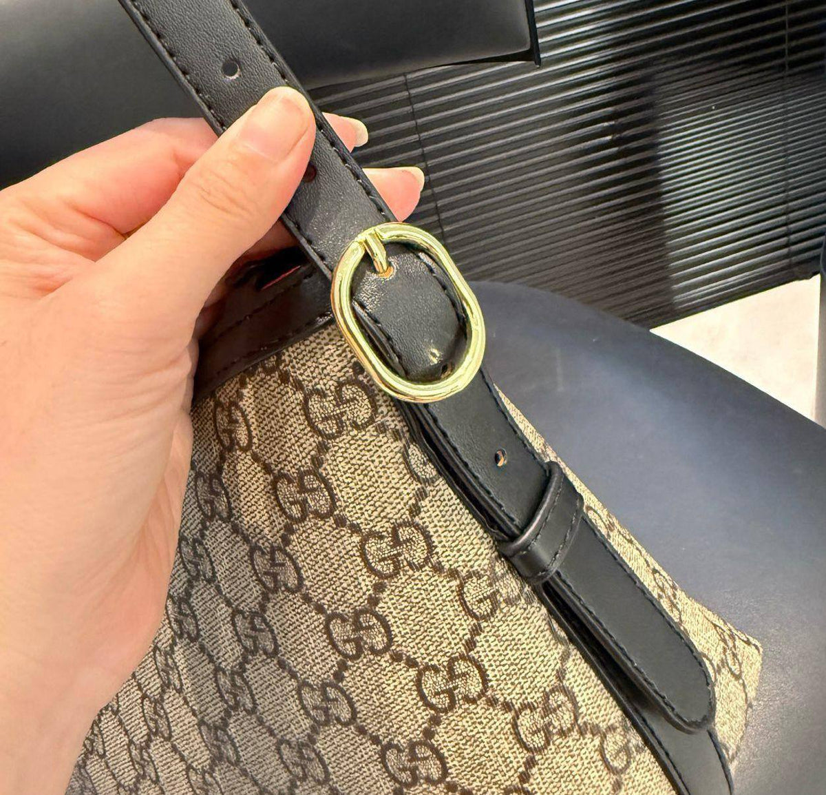 GUCCI 

NEW CAME 
GOOD QUALITY 

WITH BOX 
90 dhs🇦🇪🇦🇪

Zain295
Zain17
♥️♥️♥️