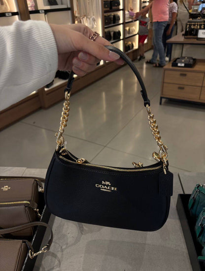 Coach
90 dhs❣️

size：24cm
With the box
🎁🎁🎁

Zain35
♥️♥️♥️